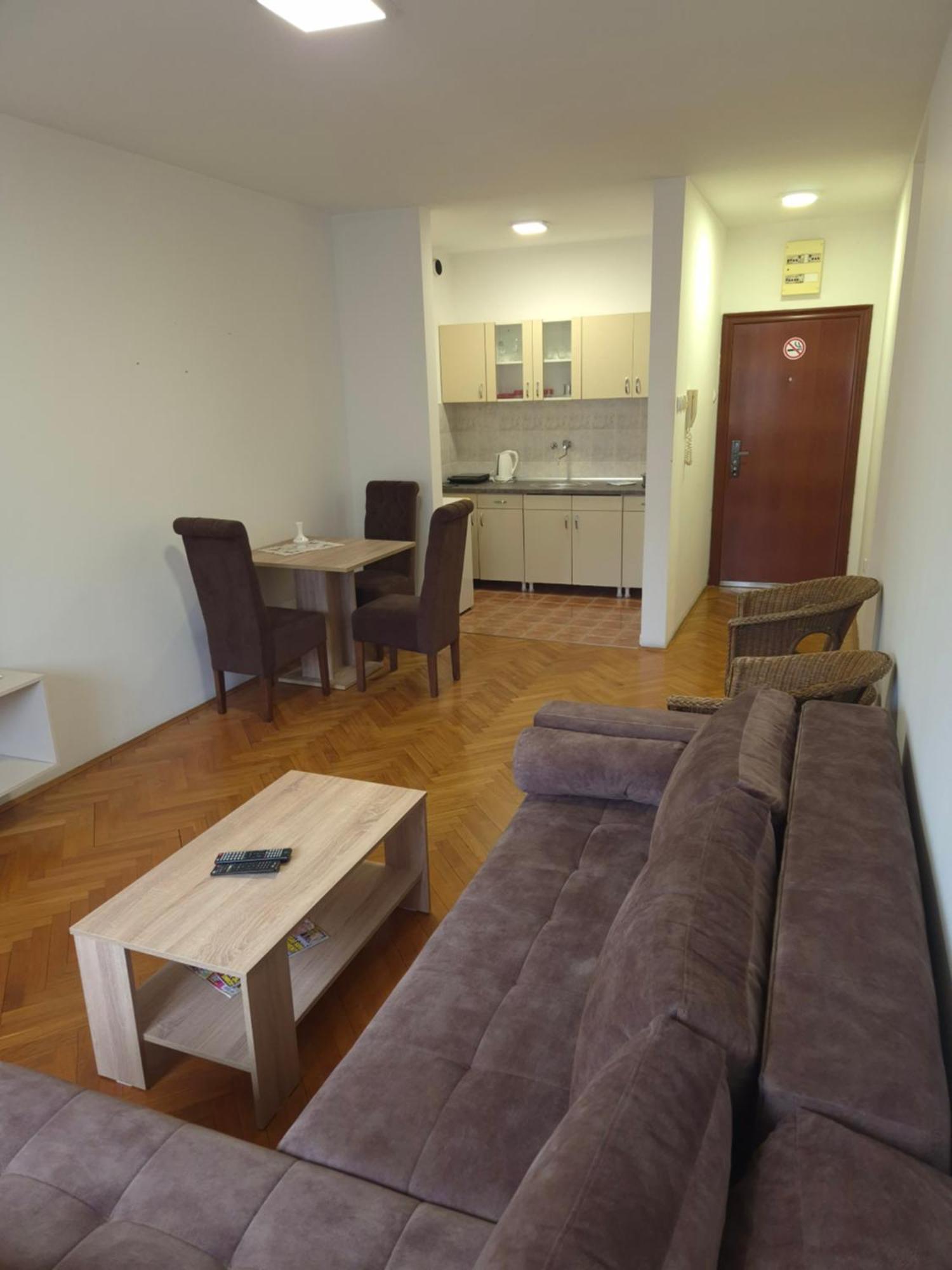 Apartmani Jasmin Novi Sad Eksteriør bilde